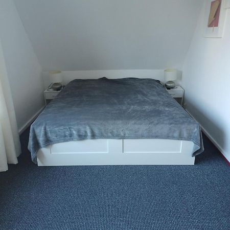 Familienzimmer Hh-Schnelsen Hamborg Eksteriør billede